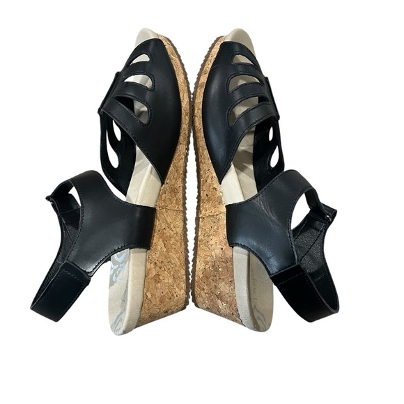 Propet NEW Black Leather Maya Strappy Open Toe Wedge Sandals Size 10 - Picture 7 of 12
